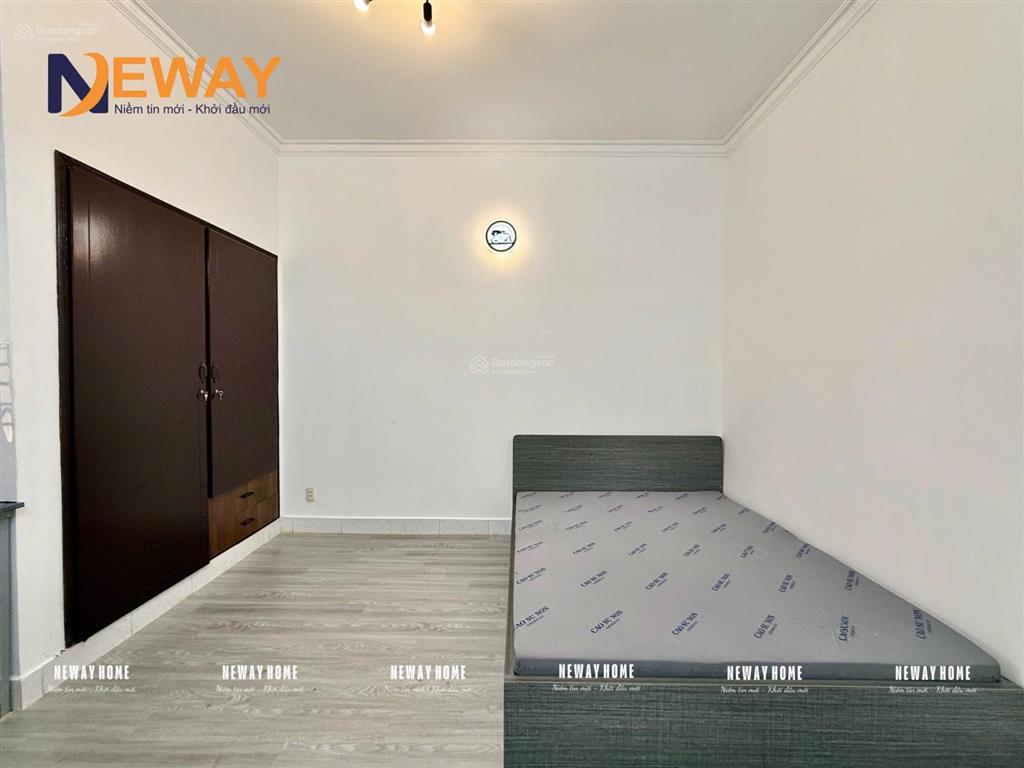 Studio cửa sổ trời full nội thất như hình bóc seal  ngay big c trường chinh