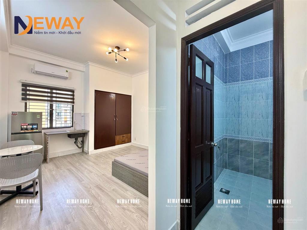 Studio cửa sổ trời full nội thất như hình bóc seal  ngay big c trường chinh
