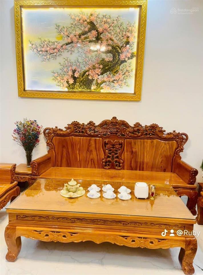 Nhà đẹp chính chủ gần sân bay liên khương