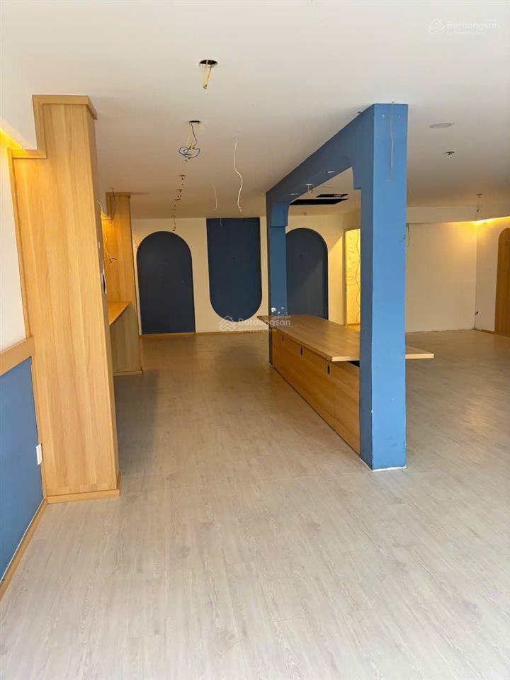 Bán nhà bàu cát 1 131.4m²  mặt tiền  ngang 7.3m  4 tầng  tân bình  giá 38 tỷ