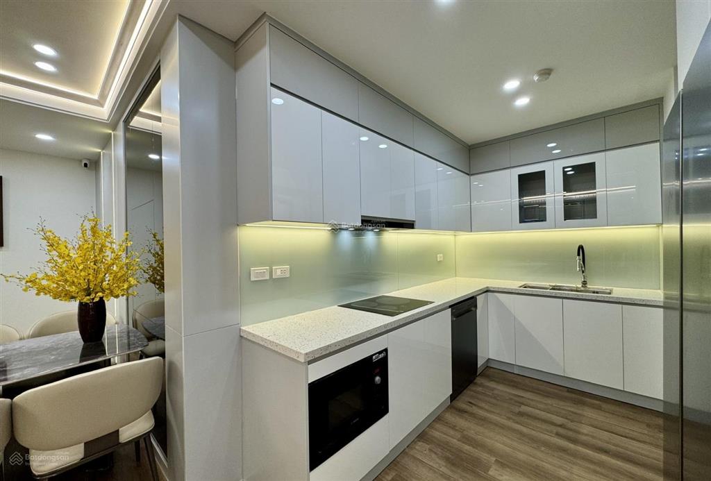Cho thuê chung cư hồ gươm plaza 141m², 3 phòng ngủ, 2 vs chỉ 14 tr/tháng