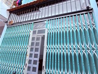 Nhà hậu giang chợ lớn. hẻm rộng rãi. đi ra các quận trung tâm  gần chợ trường học