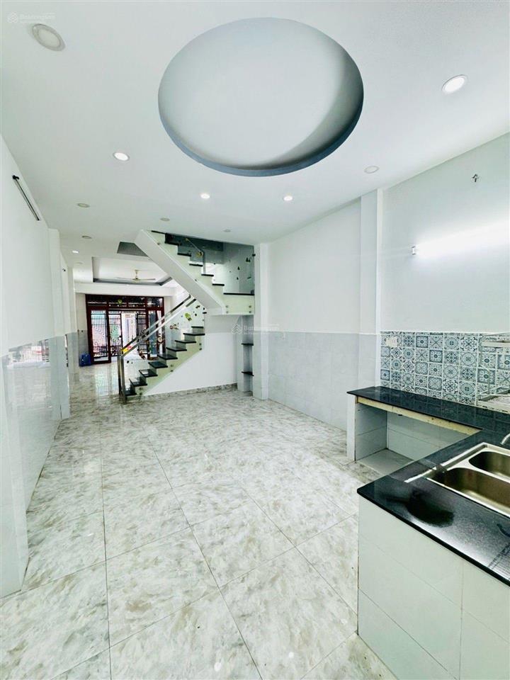 Bán nhà mt khiếu năng tĩnh 4*18m gần nhà thờ phao  lô tên lửa
