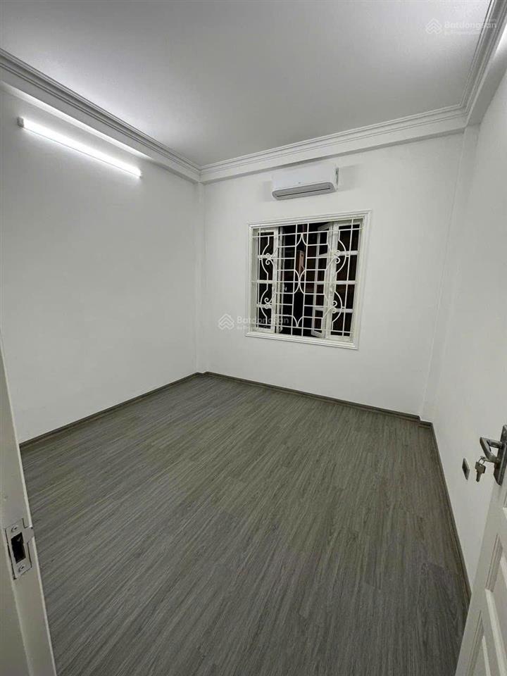 Cho thuê nhà nguyễn thị định lê văn lương  55m x 5 tầng  ô tô đỗ cửa  giá chỉ 22tr/th