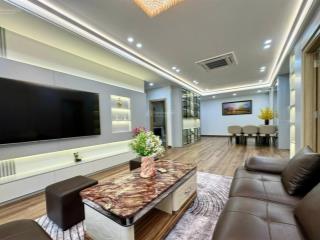 Giá tốt căn 2n view hồ starlake  83m2 tầng đẹp  hướng mát