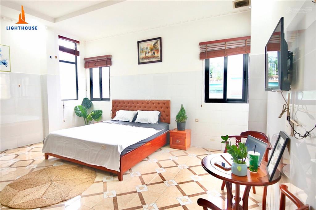 Căn hộ cửa sổ thoáng full nội thất ngay chân cầu 3/2  quận 10