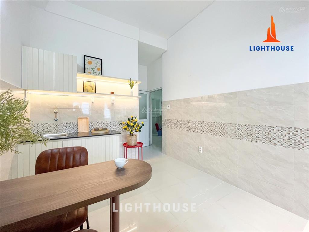 Studio ban công mới tách bếp  gần đh hutech, uef  đầy đủ nội thất