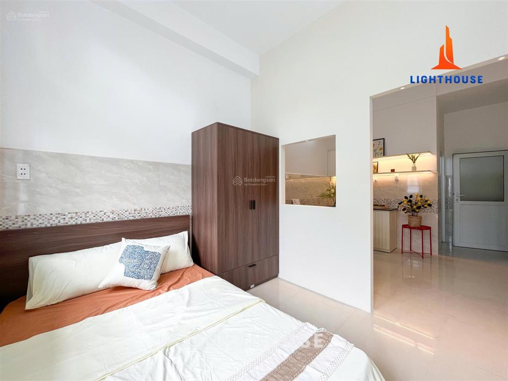 Studio ban công mới tách bếp  gần đh hutech, uef  đầy đủ nội thất