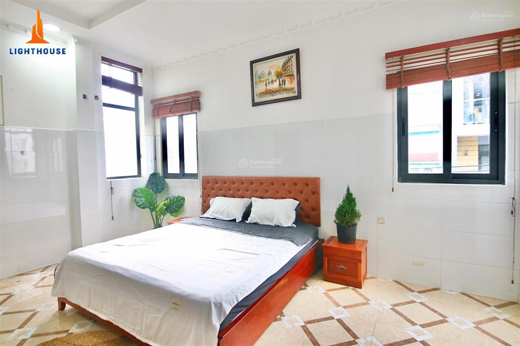 Studio full nội thất cửa sổ thoáng mát ngay ba tháng hai, quận 10