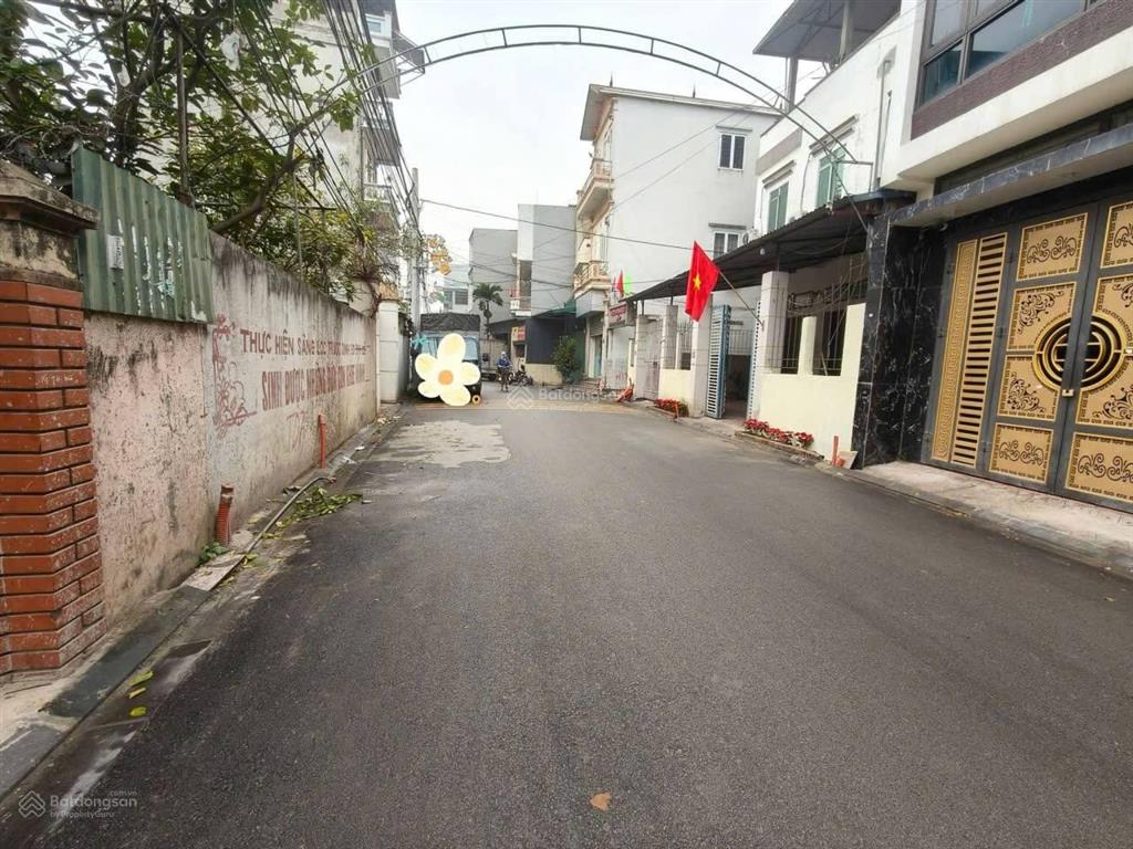 Bắc hồng 160m2, mt8m, lô góc, 2 mặt tiền, kd, 15.9 tỷ. đông anh.