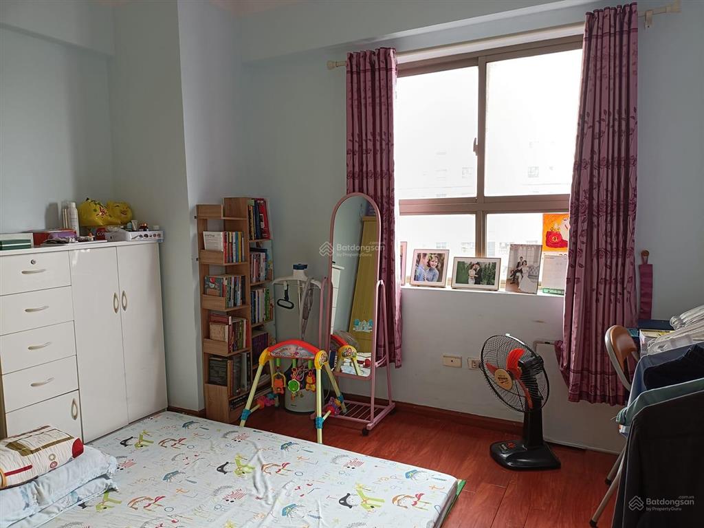 Bán nhanh căn góc 70m2 tòa ct4 xa la , sổ đỏ cất két , giá 4 tỷ 150 ( có giảm sâu )
