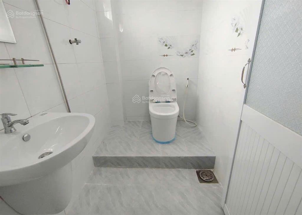Cho thuê kho xưởng 2000m2 tại tiền giang