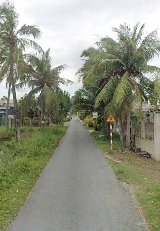 Bán nhà nguyên sân vườn tại thạnh phú bến tre