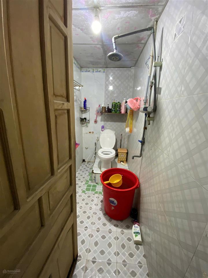 Bán nhà nguyên sân vườn tại thạnh phú bến tre