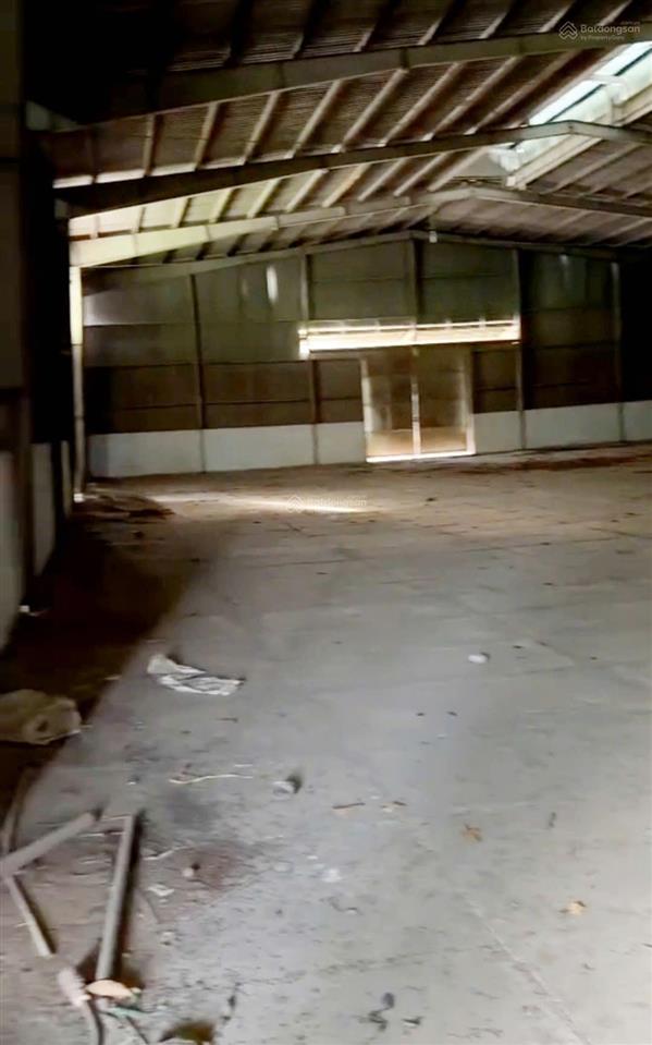 Bán nhà xưởng tổng dt 9.700m2 tại long an