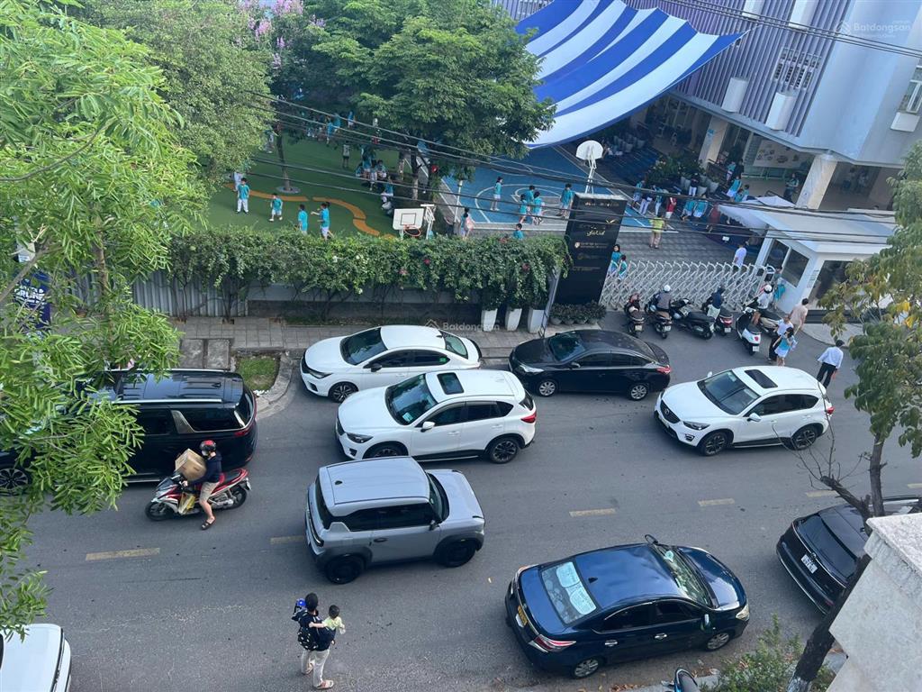 Hàng ngoại giao độc quyền căn 2 ngủ, giá tốt nhất, tầng 17 view pháo hoa cho nhà đầu tư