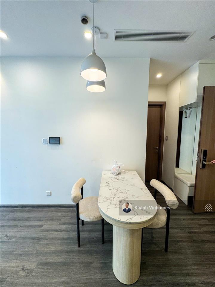Bán căn 1pn 1wc 46,6m2 tòa r1.01, nội thất xịn tầng trung mát the zenpark.  0942 044 ***