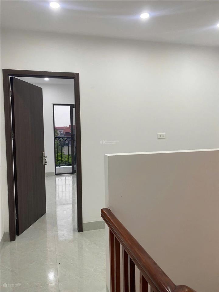 Cho thuê nhà 3 tầng mới tinh phố nối, mỹ hào giá vài triệu