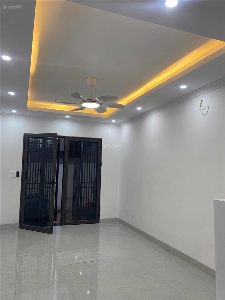 Cho thuê nhà 3 tầng mới tinh phố nối, mỹ hào giá vài triệu