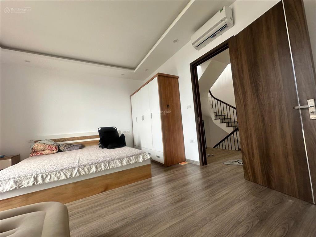 Cho thuê nhà nguyên căn 6 pn khu hải âu  vinhomes ocean park 2  giá chỉ 12tr/ 75m