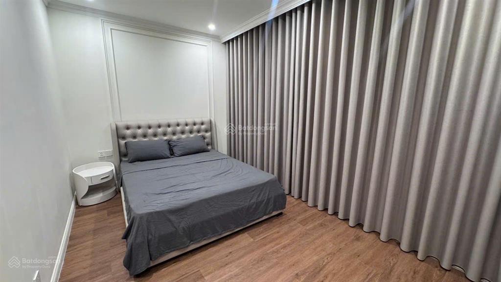 Cho thuê nhà nguyên căn full đồ giá 11tr vinhomes ocean park 3