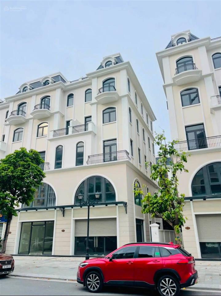 Cơ hội bắt đáy cực sốc giảm từ 30 tỷ chỉ còn 16 tỷ! cho shophouse xẻ khe 2 mặt tiền 145,6m