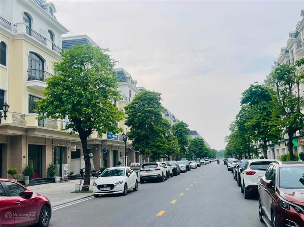 Cơ hội bắt đáy cực sốc giảm từ 30 tỷ chỉ còn 16 tỷ! cho shophouse xẻ khe 2 mặt tiền 145,6m