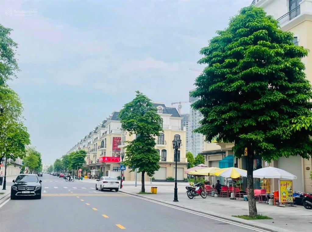 Cơ hội bắt đáy cực sốc giảm từ 30 tỷ chỉ còn 16 tỷ! cho shophouse xẻ khe 2 mặt tiền 145,6m