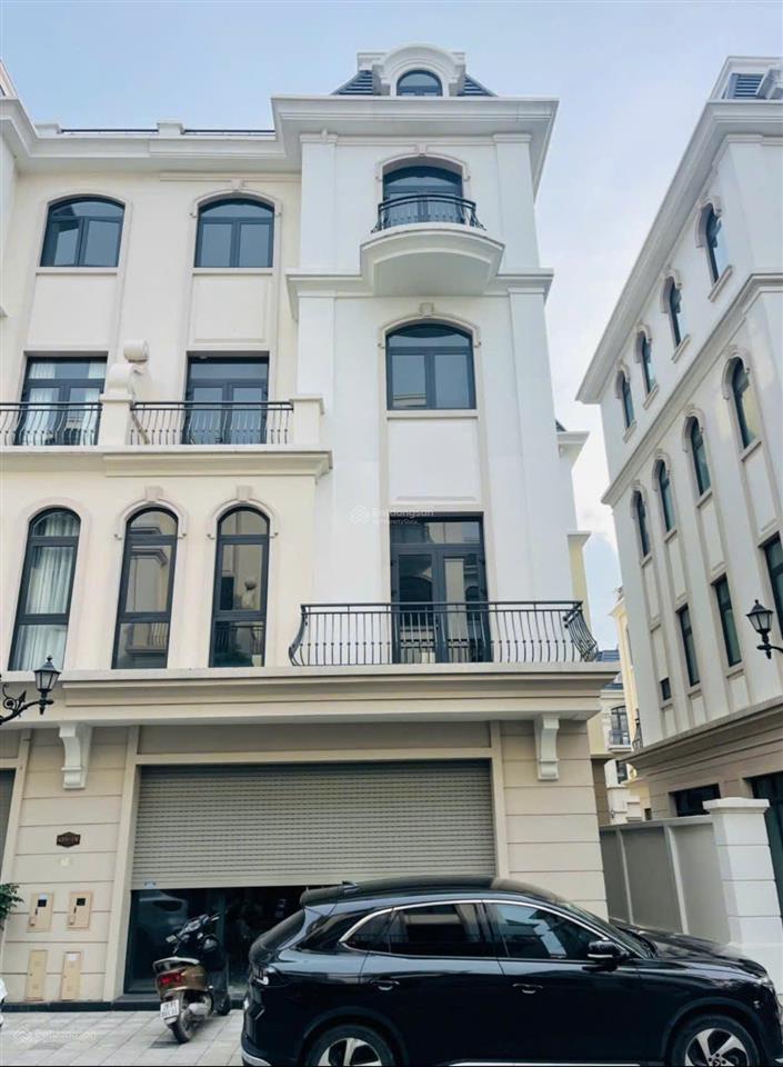 Cơ hội đầu tư bất động sản hot nhất  giảm từ 25 tỷ còn 11 tỷ! diện tích 108m mặt tiền 9m