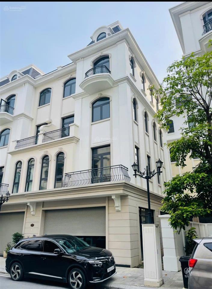 Cơ hội đầu tư bất động sản hot nhất  giảm từ 25 tỷ còn 11 tỷ! diện tích 108m mặt tiền 9m