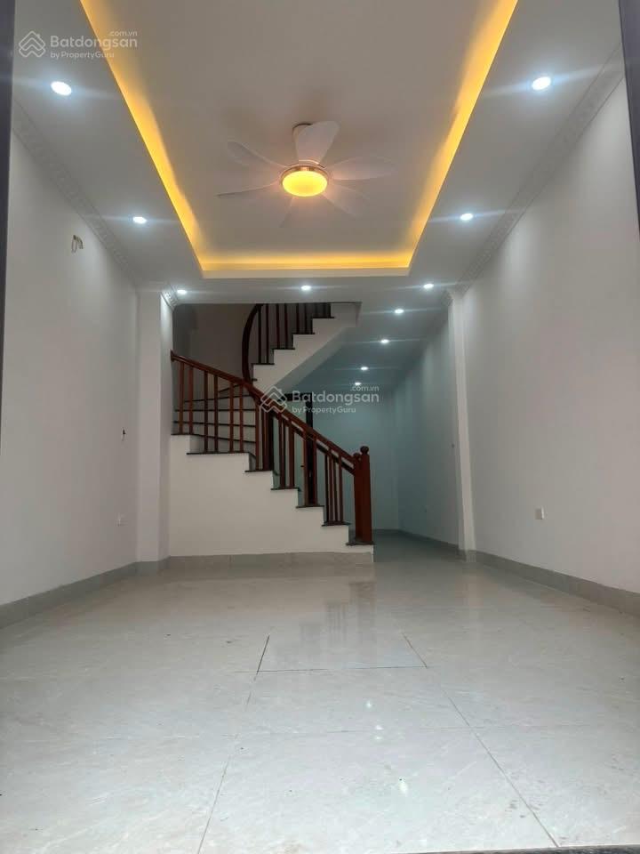 Cho thuê nhà nguyên căn 3 tầng tại mỹ hào, hưng yên, giá chỉ 5.000.000 đồng/tháng!
