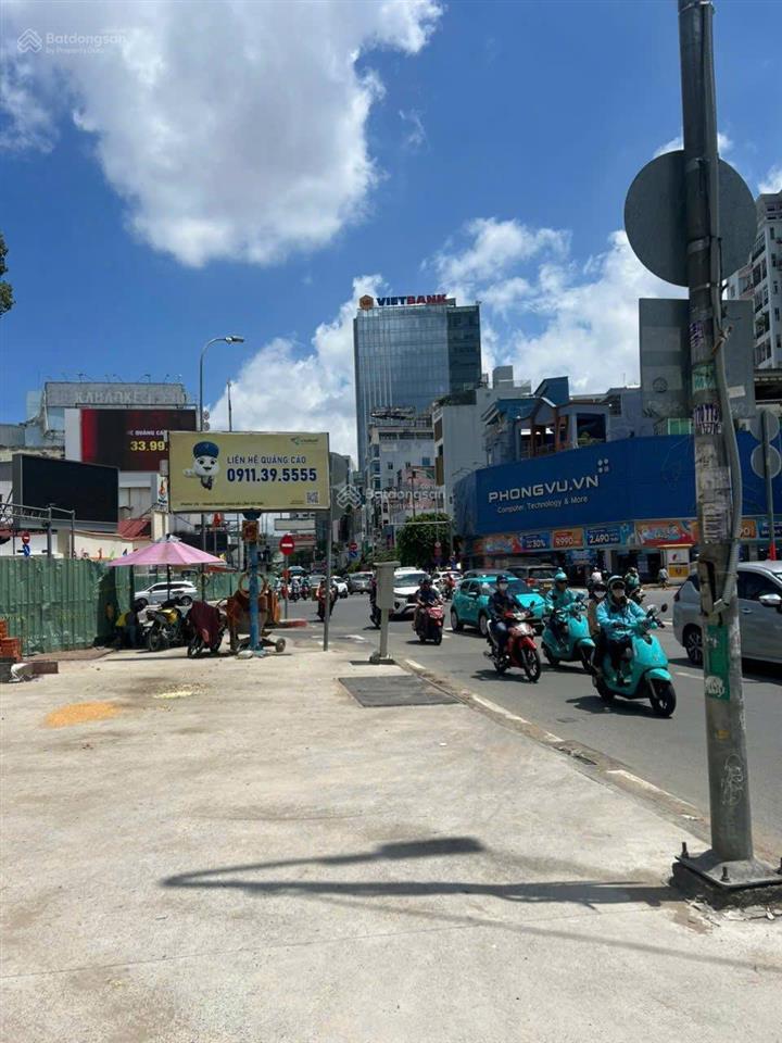 Bán nhà cách mạng tháng 8 105m²  mặt tiền  ngang 8m  4 tầng  quận 1  giá 110 tỷ