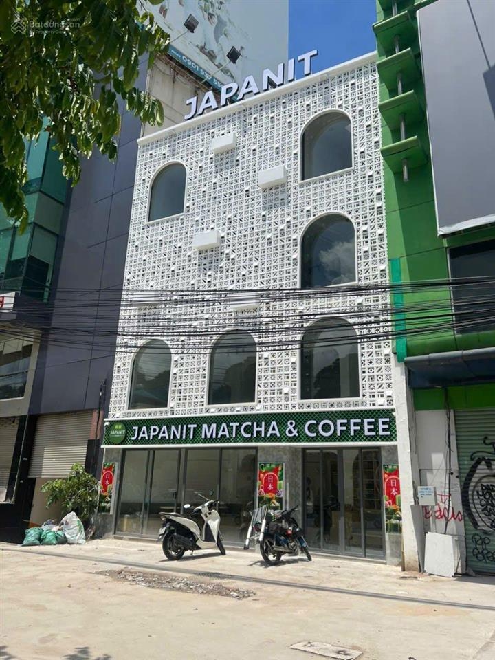 Bán nhà cách mạng tháng 8 105m²  mặt tiền  ngang 8m  4 tầng  quận 1  giá 110 tỷ