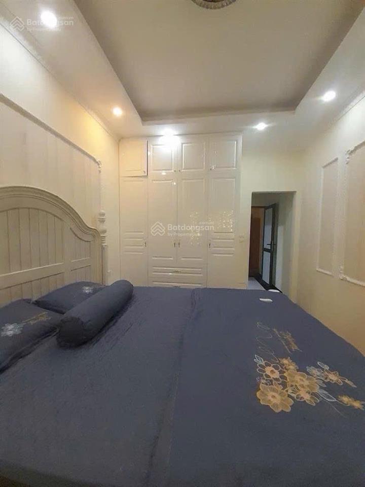 Nhà gần ngã 6 ô chợ dừa, 30m x 4 tầng ngõ thoáng, nông gần chợ, trường học, 50m ra đường ô tô,6 tỷ