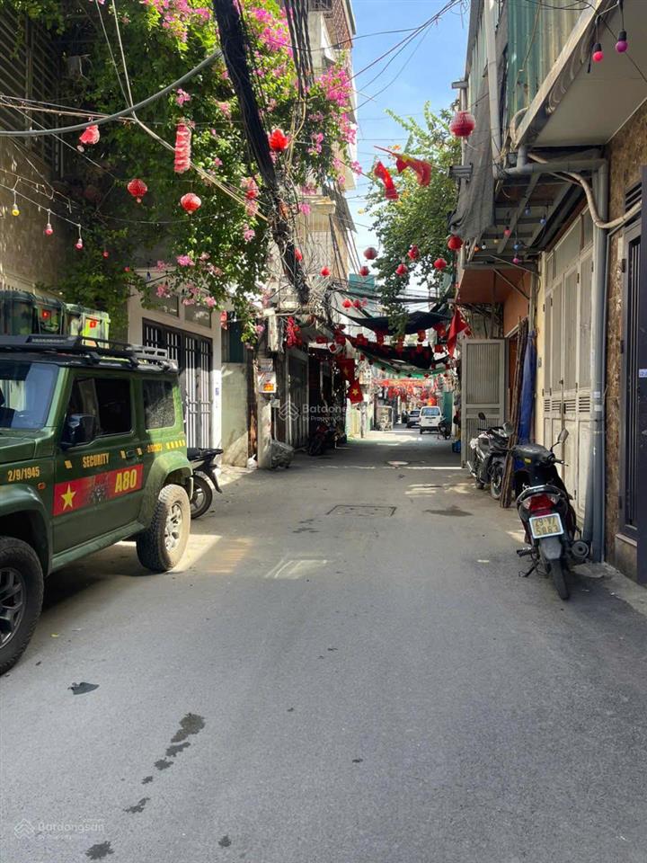 Nhà đẹp lô góc, phố lê trọng tấn, không quy hoạch, 5 tầng, 4 ngủ, đủ nội thất, ở luôn,hơn 7 tỷ