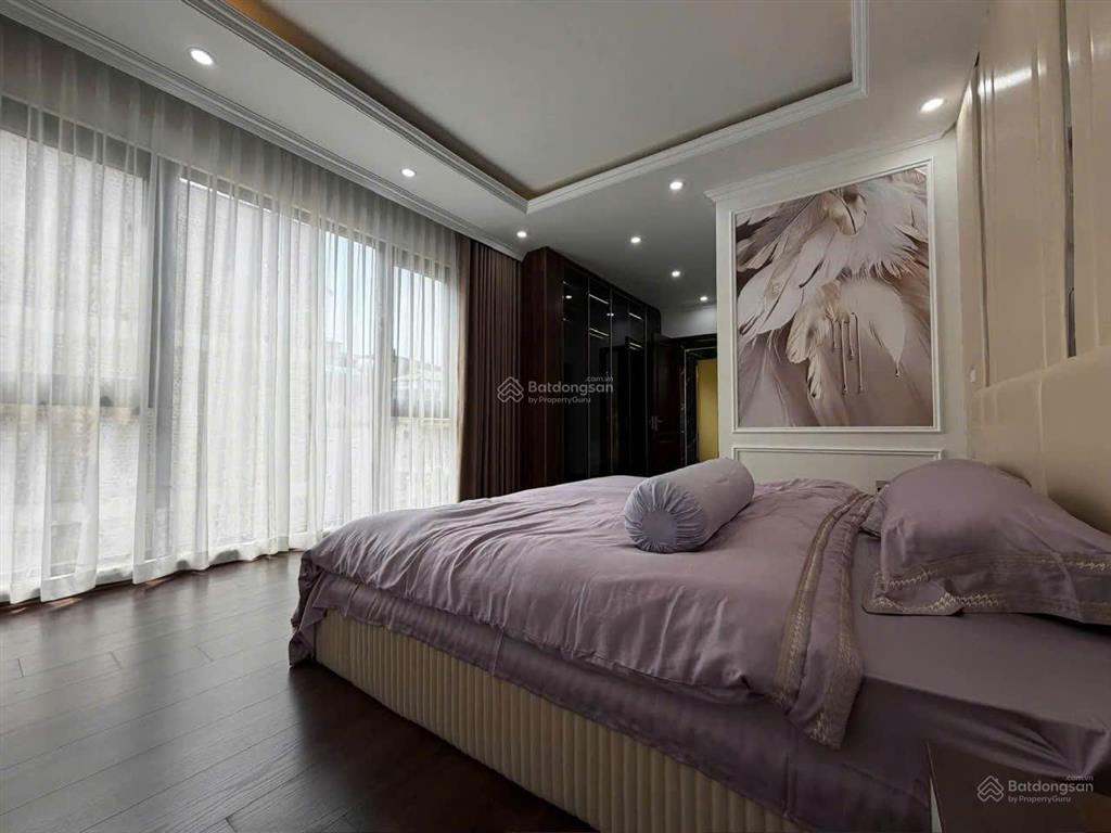 Bán nhà phân lô, gần trường tiểu học an hoà, nguyễn khang, full nội thất mới, ô tô đỗ cửa, hơn 8 tỷ