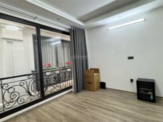 Bán nhà trung kính, cách 100m ra đường ô tô, nhà mới, ở luôn, gần trường, chợ, giá 7 tỷ900