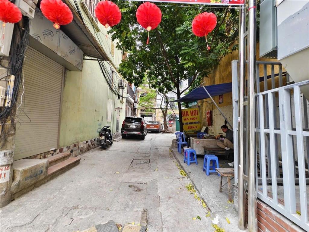 Bán nhà khương thượng, phân lô, ô tô đỗ cửa, ngõ thông, kinh doanh, gần chợ, 15 tỷ