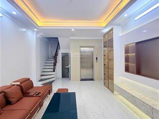 Nhà đẹp cốm vòng, 6 tầng, thang máy, 3 mặt thoáng, quy hoạch ổn định, chủ cần bán gấp, hơn 10 tỷ