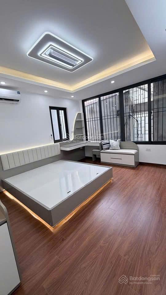 Bán nhà gần vành đai 2,5 cầu giấy, lô góc,dân xây, ngõ 3 gác 40m ra đường ô tô tránh, 5 tầng, 8 tỷ1