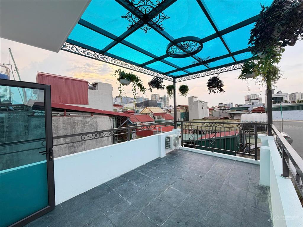 Bán nhà nguyễn trãi, full nội thất đẹp, 38mx5 tầng, gần royal city, sổ vuông, không quy hoạch,8 tỷ5