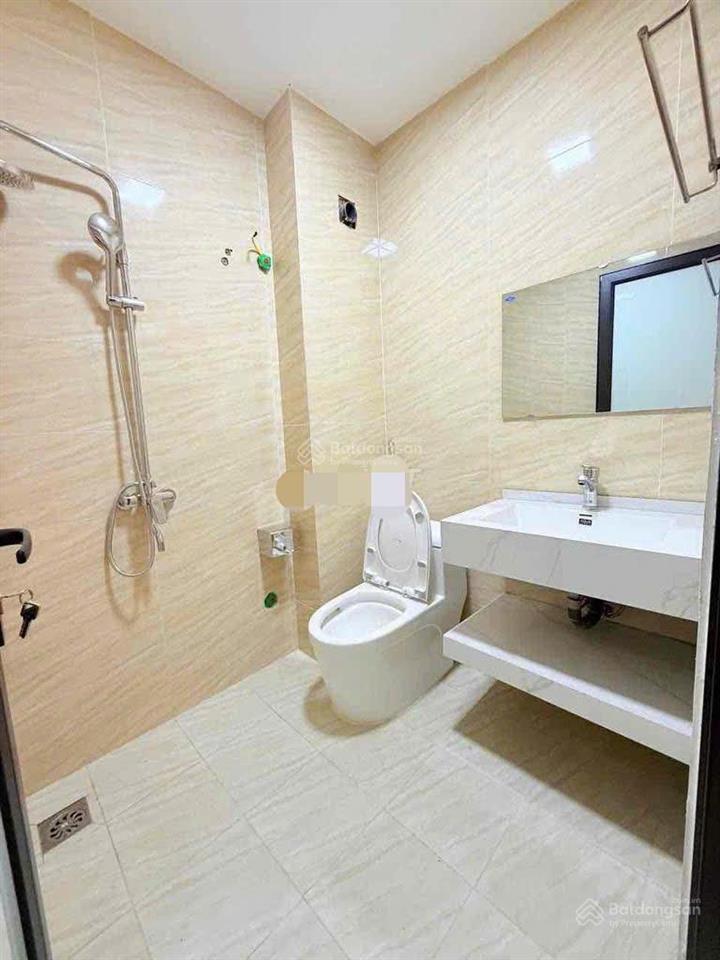 Bán nhà hàng xóm trường đh khoa học xã hội và nhân văn, ngõ nông 30m ra đường ô tô, 30x5 tầng,6 tỷ5