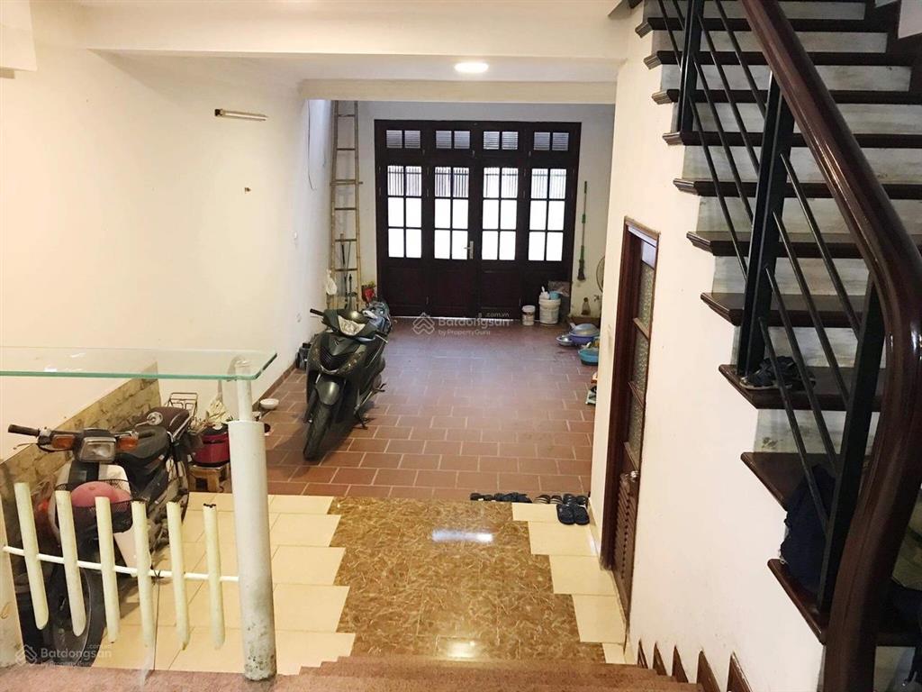 Bán nhà phân lô định công  định công thượng  dt83m2  6 tầng thang máy ngõ xe tải giá 19.5 tỷ .