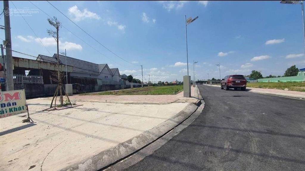 Chủ ngộp hạ giá bán gấp 107m2, đường hoàng phan thái  ngay tt bình chánh giá 2tỷ5 công chứng luôn