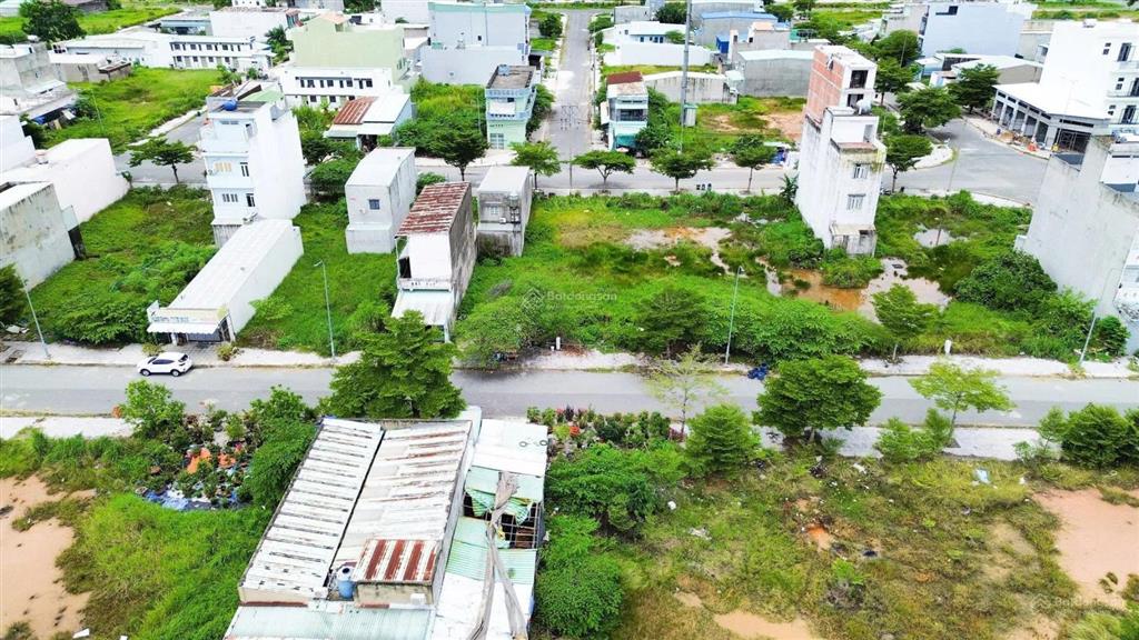 Chủ kẹt tiền bán gấp lô 130m full thổ cư ngang 5m giá 2 tỷ tại xã đức hòa