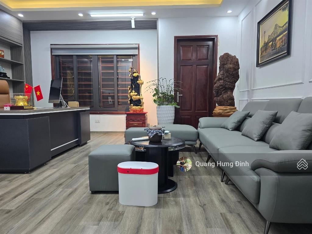 Bán nhà mặt phố bà triệu, 70m25 tầng thang máy, mặt tièn 5m. vị trí kd, hiếm bán, giá 25 tỷ.