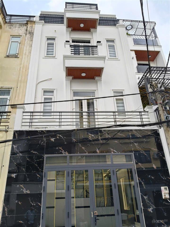 Bán nhà riêng tại thạnh xuân 33, giá cực chất 5,78 tỷ, 51m2, 4pn, 5wc, đường oto 8m , dân chí cao