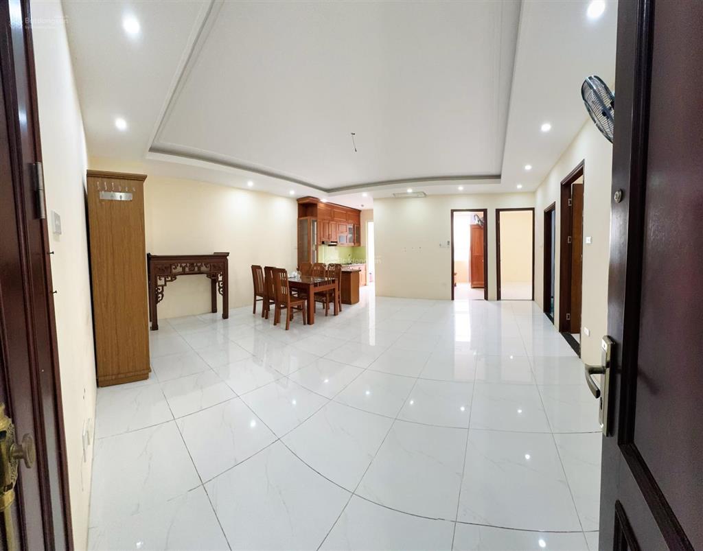 Chính chủ tôi cần bán căn tầng 7, căn góc 3 mặt tiền