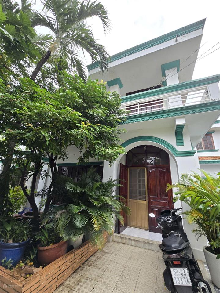 Bán nhanh biêt thự q12 3 tầng 40 x27 giá thương lương