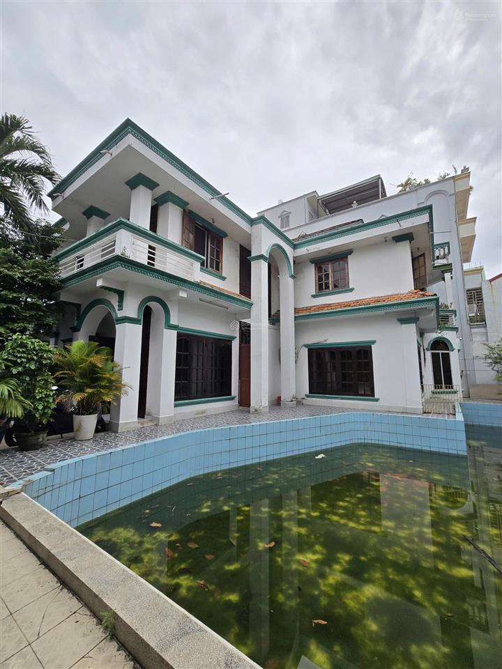 Bán nhanh biêt thự q12 3 tầng 40 x27 giá thương lương